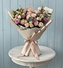 Букет цветов из:  Розы и Лизиантусы в Вязноватовке