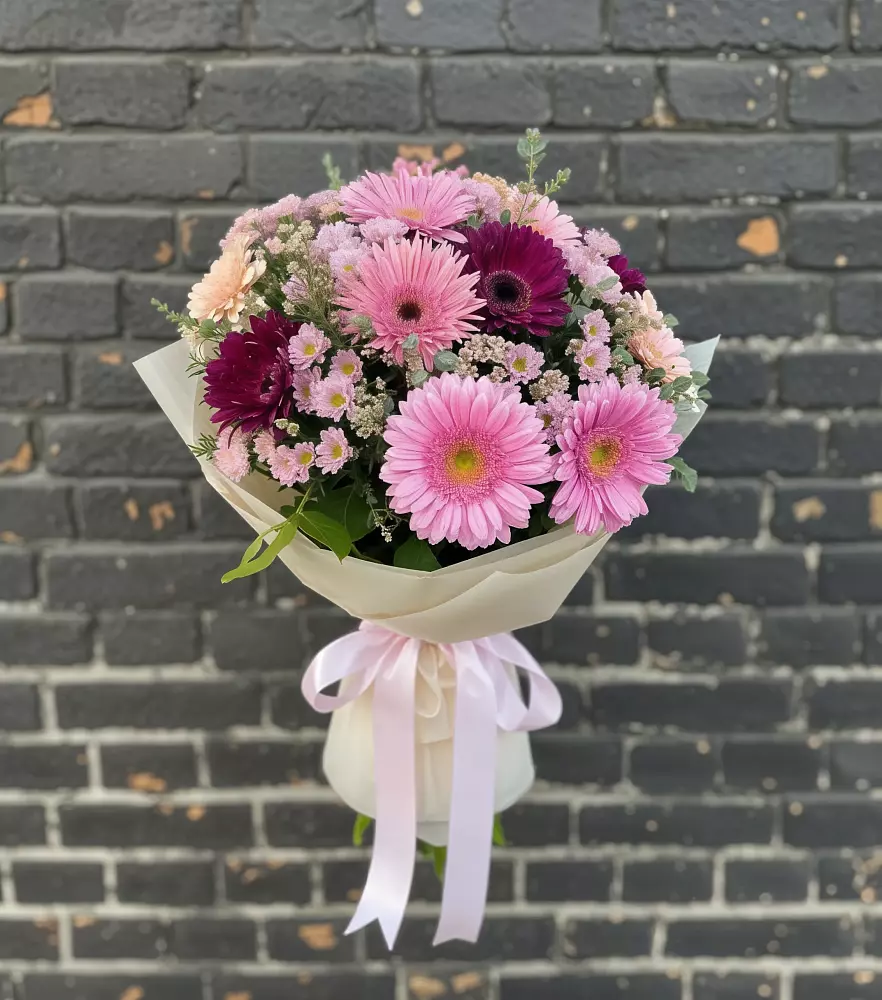 Букет цветов из: Герберы и Хризантемы в Вязноватовке