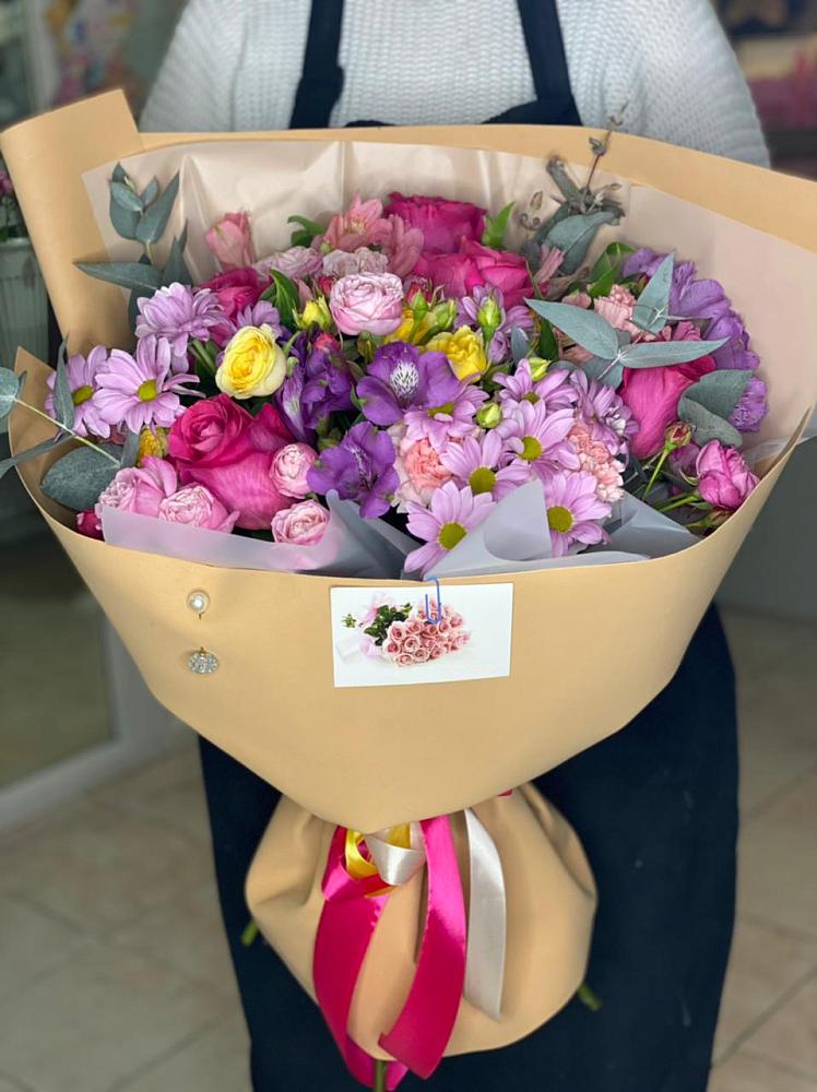 Букет цветов из: Хризантемы, Гвоздики и Альстромерии в Вязноватовке