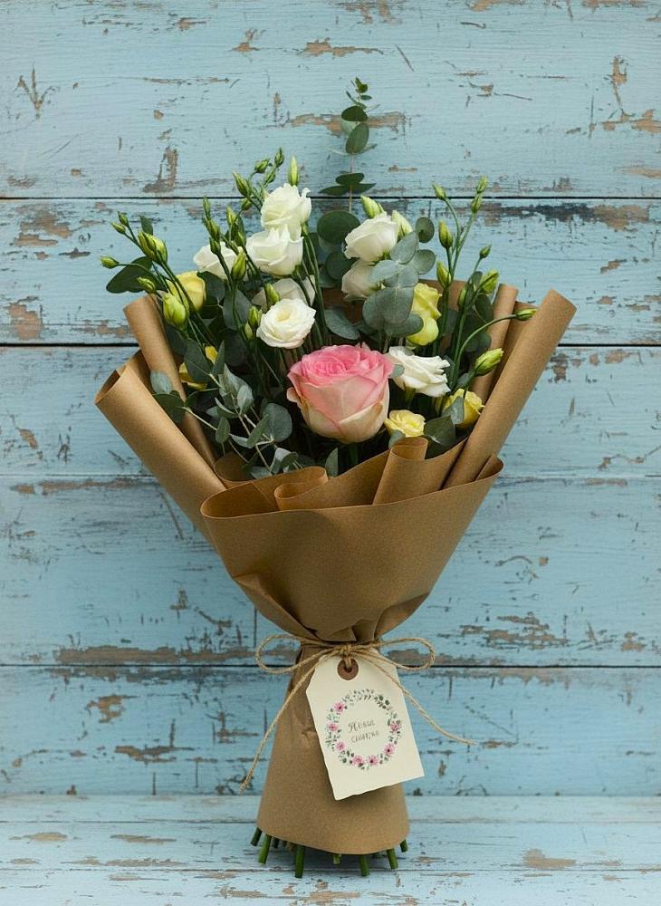 Букет цветов из: Розы и Лизиантусы в Вязноватовке