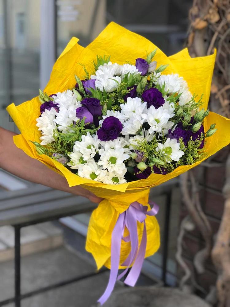 Букет цветов из: Ирисы, Хризантемы и Ромашки в Вязноватовке