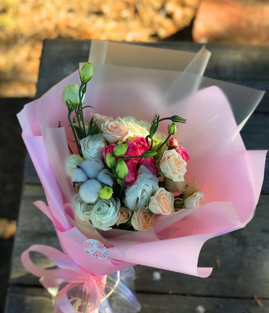 Букет цветов из: Розы и Лизиантусы в Вязноватовке