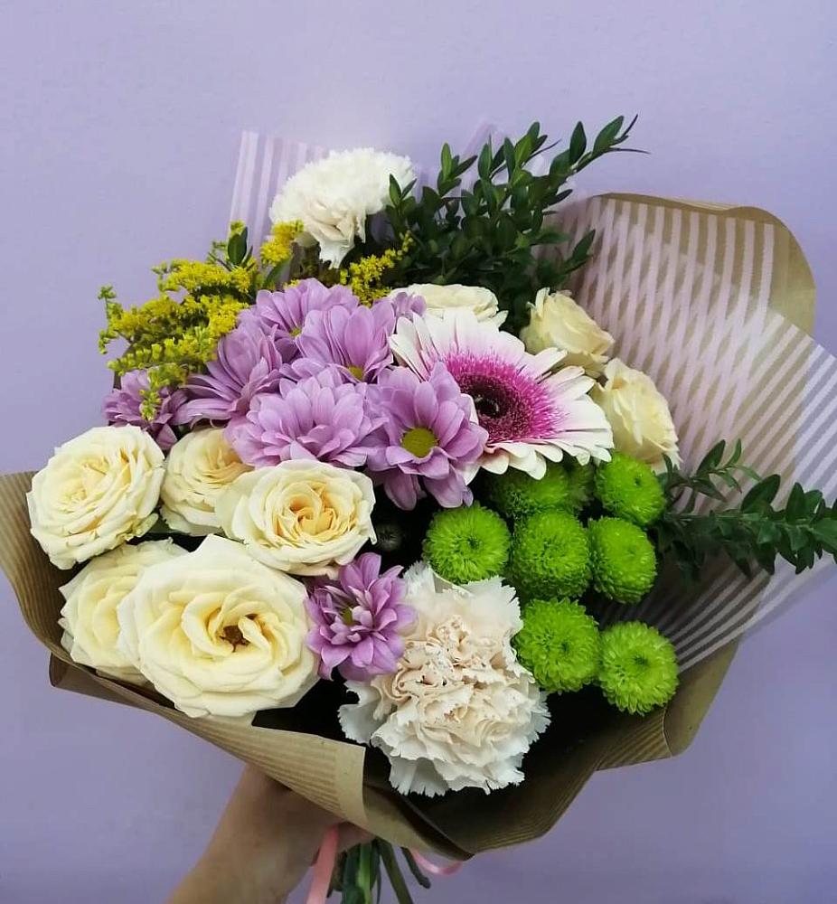 Букет цветов из: Хризантемы, Розы, Гвоздики и Герберы в Вязноватовке