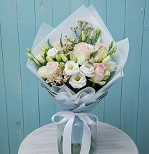 Букет цветов из:  Розы и Лизиантусы в Вязноватовке