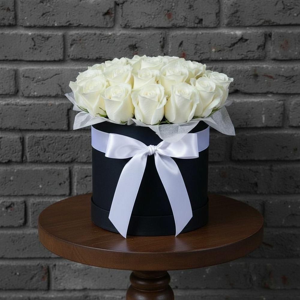 Цветочная композиция из Розы в шляпной коробке в Вязноватовке