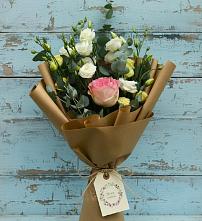 Букет цветов из:  Розы и Лизиантусы в Вязноватовке